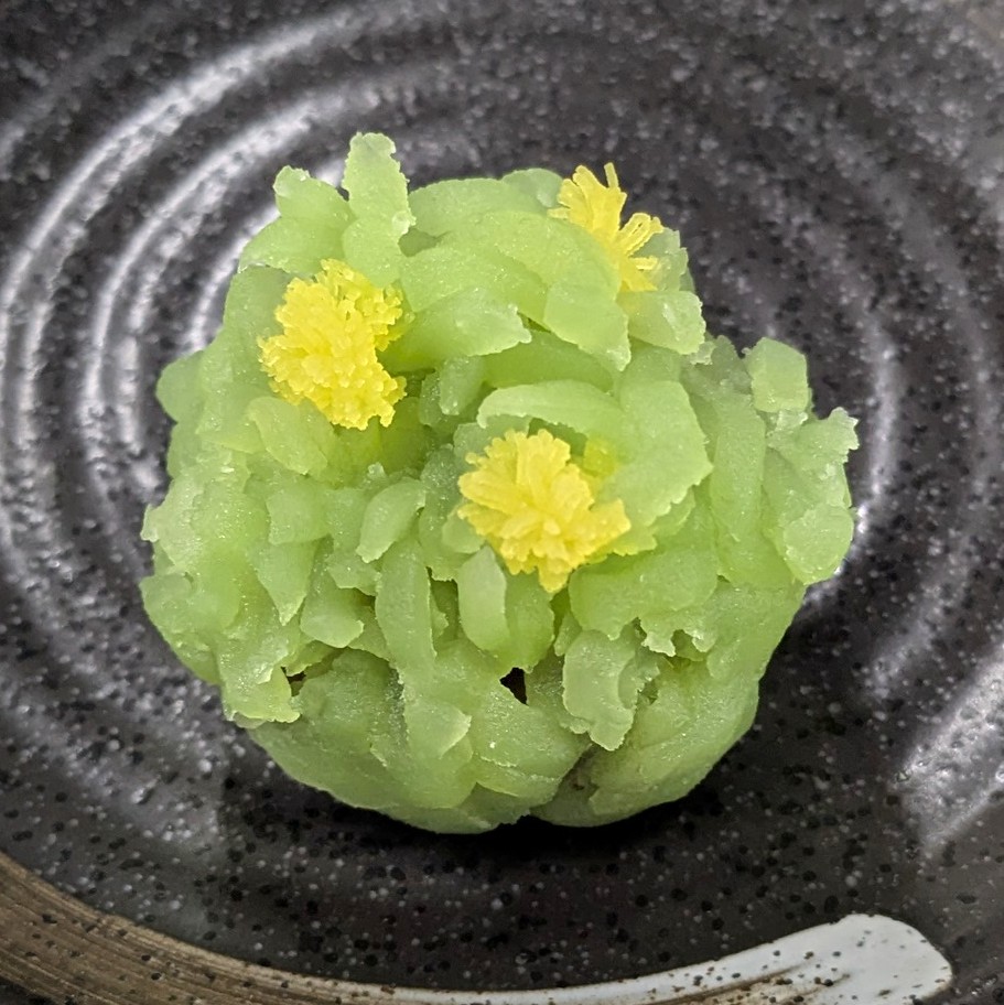 菜の花(なのはな)　　　　　　きんとん製
