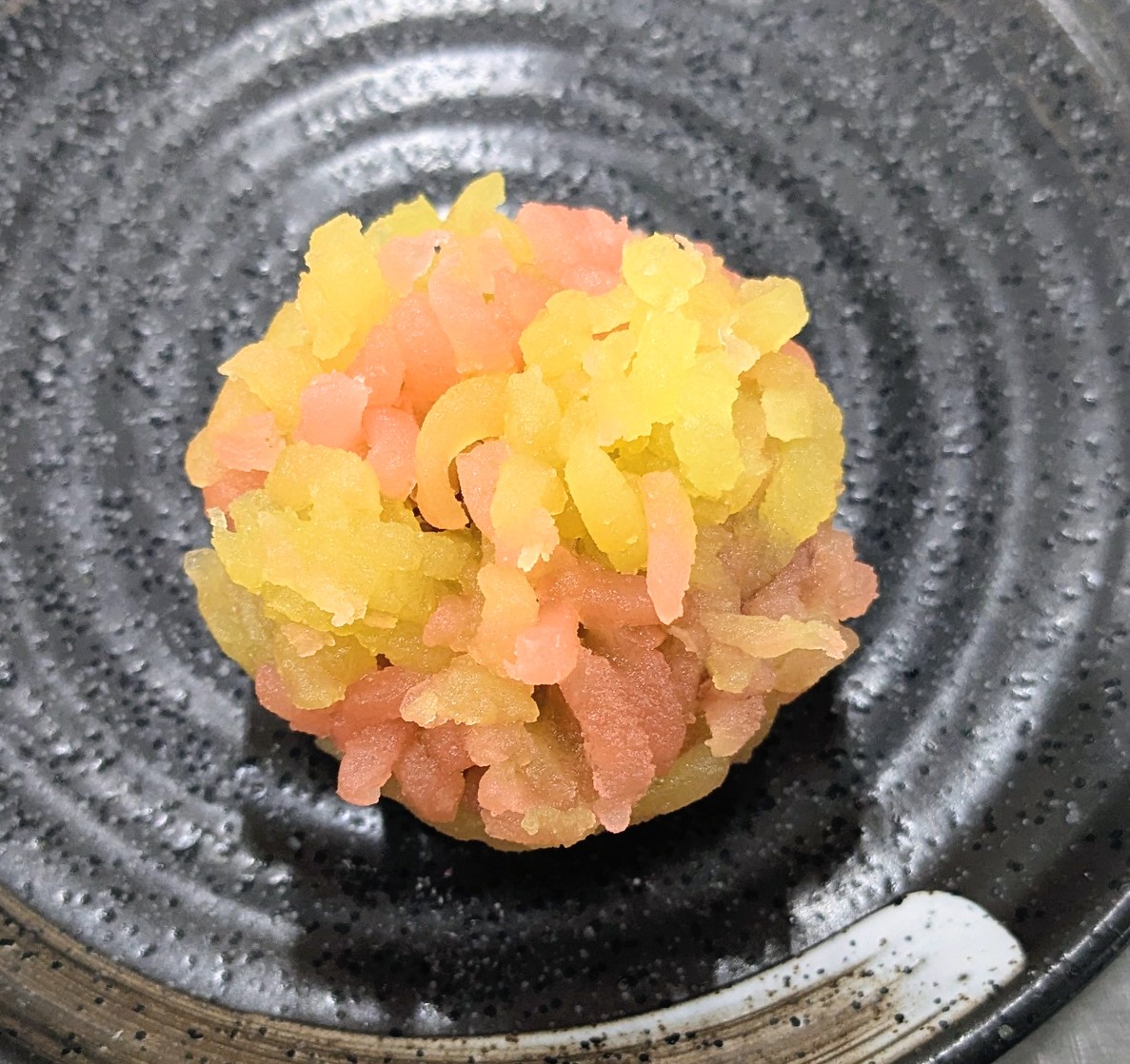 錦秋(きんしゅう)　　　　　　　　　　　　　きんとん製