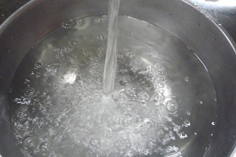 無味無臭のアルカリイオン水